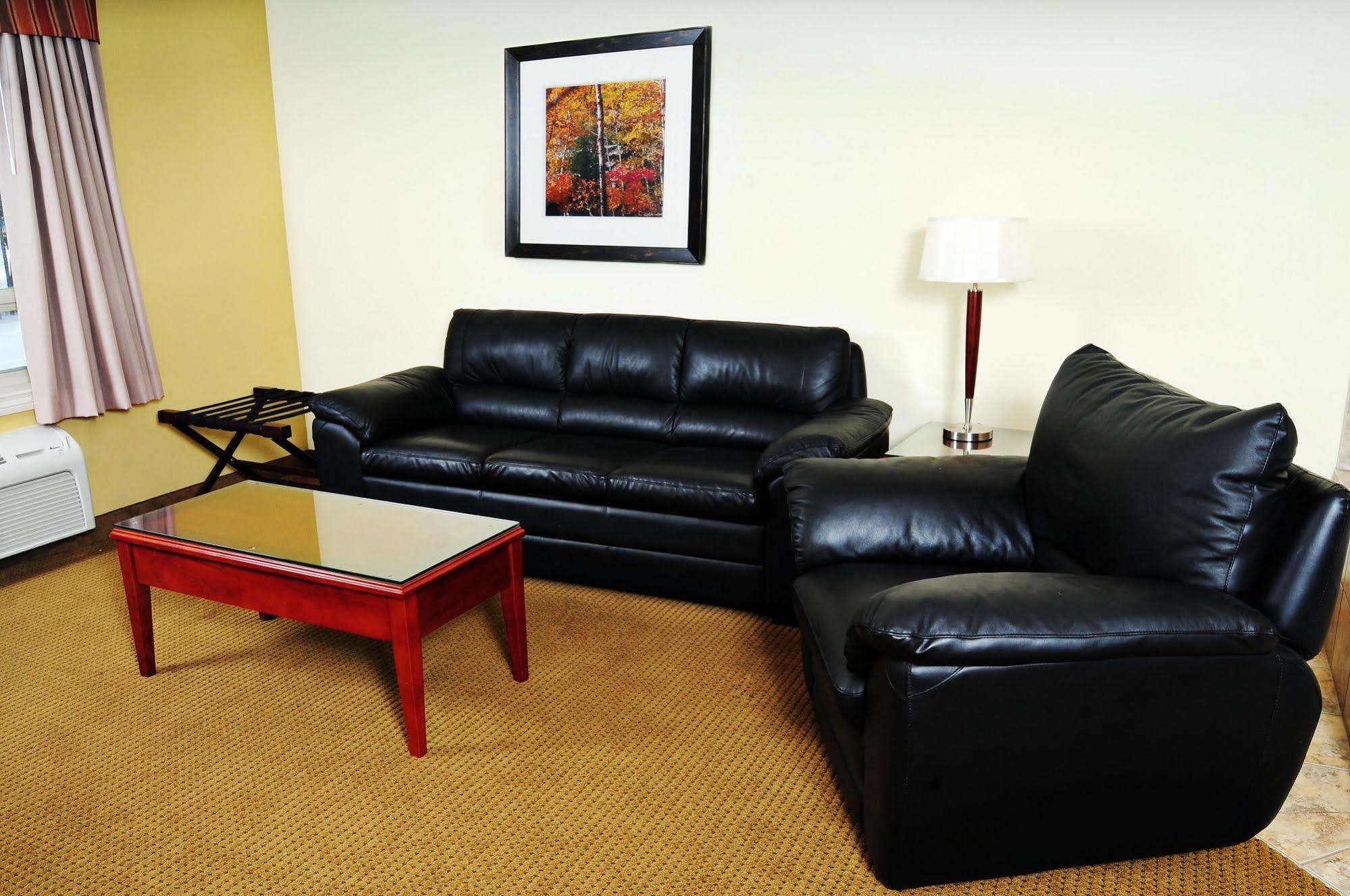 Trend Mountain Hotel & Conference Centre Tumbler Ridge Экстерьер фото